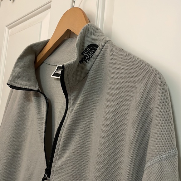 The North Face sweater - Picture 7 of 13